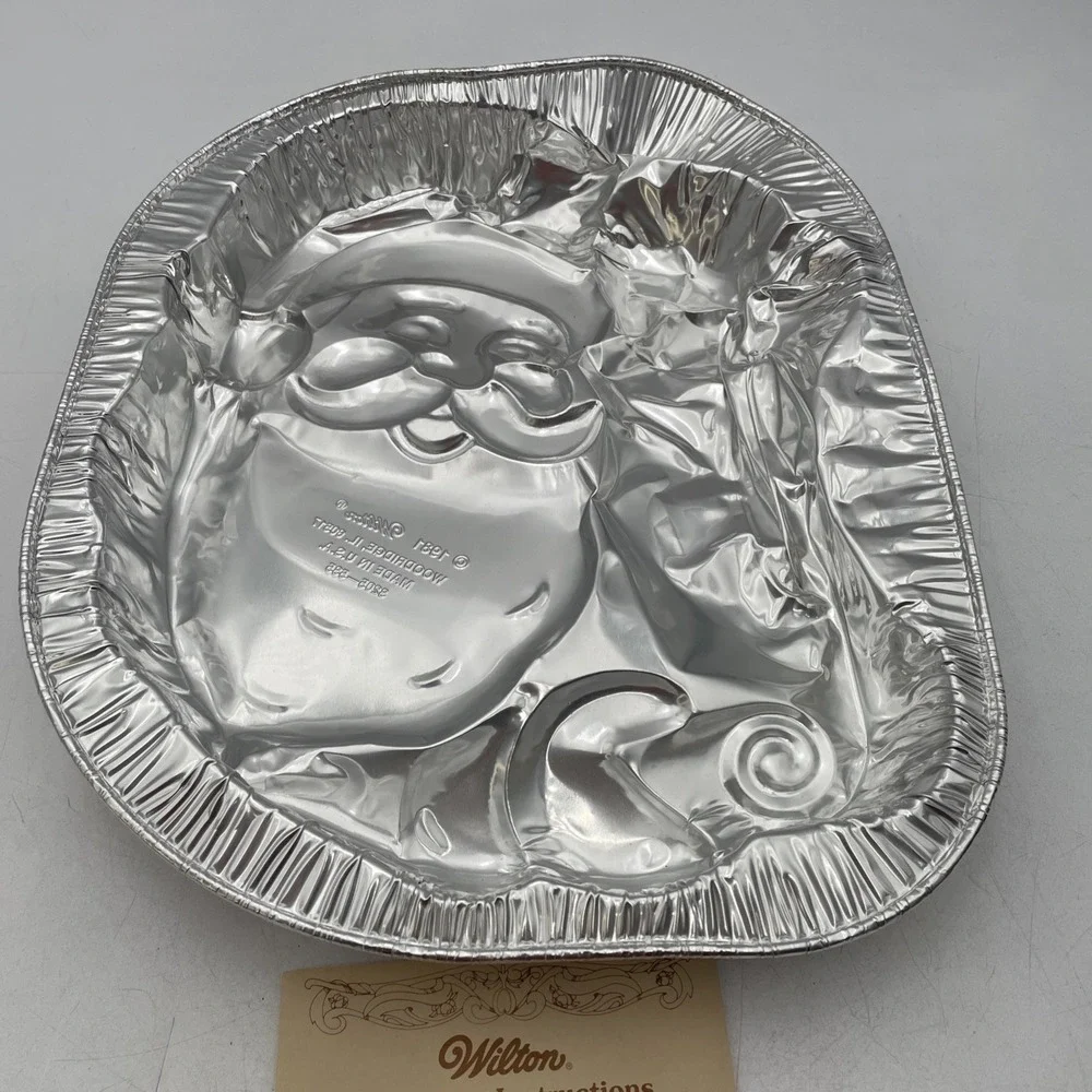 Vntg NOS 1978 Wilton Cake Decorating Kit SANTA CLAUS Pan + Directions Insert